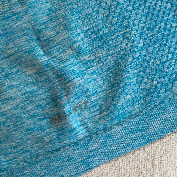 Nike Dri-Fit tank - Picture 7 of 7